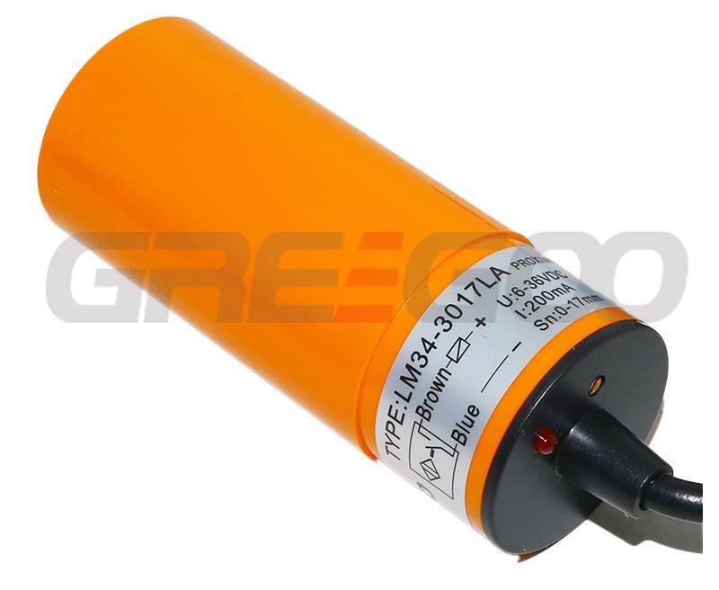 Inductive proximity sensor LM34